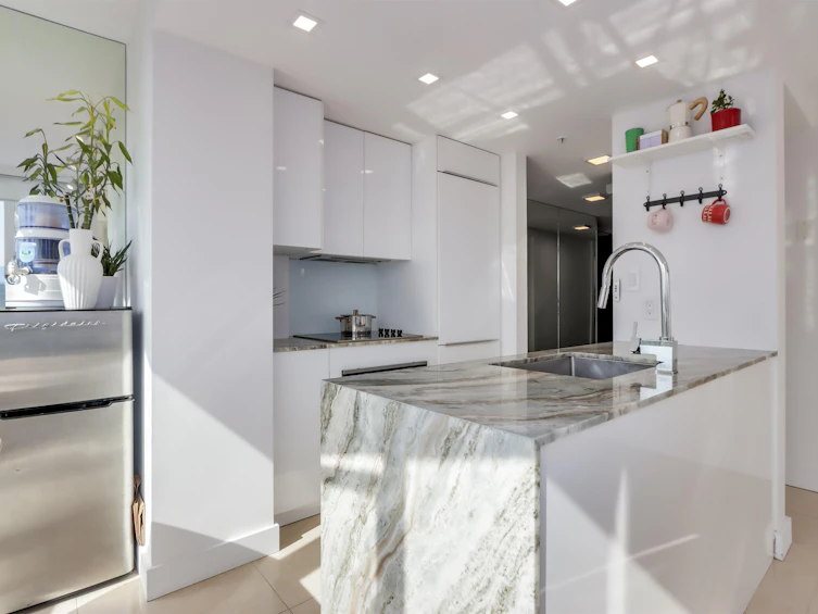 1907-1188 Howe Street, Vancouver, BC, V6Z 2S8 - 2
