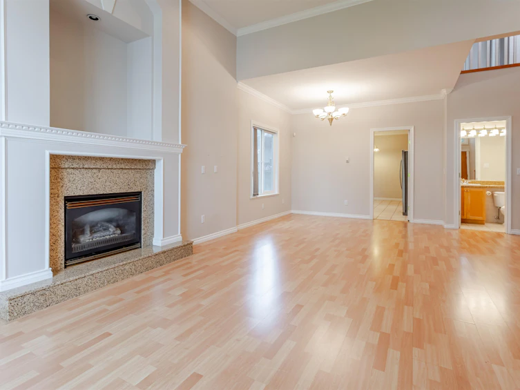 4989 Smith Avenue, Burnaby, BC, V5G 2W6 - 2