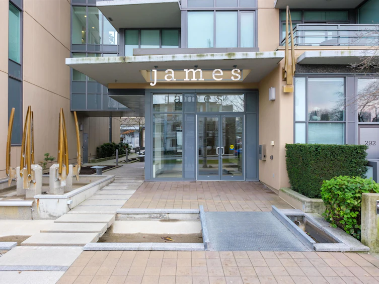 611-288 W 1st Avenue, Vancouver, BC, V5Y 0E9 - 5