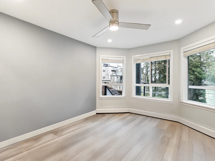 102-1830 E Southmere Crescent, Surrey, BC, V4A 9C2 - 28