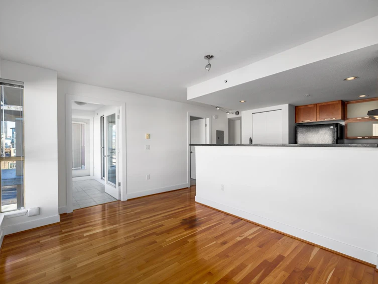 707-2137 W 10th Avenue, Vancouver, BC, V6K 4W4 - 8