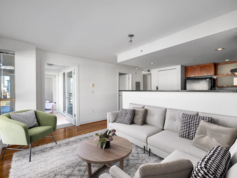 707 - 2137 W 10th Avenue, Vancouver BC V6K 4W4