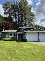 2488 Cameron Crescent