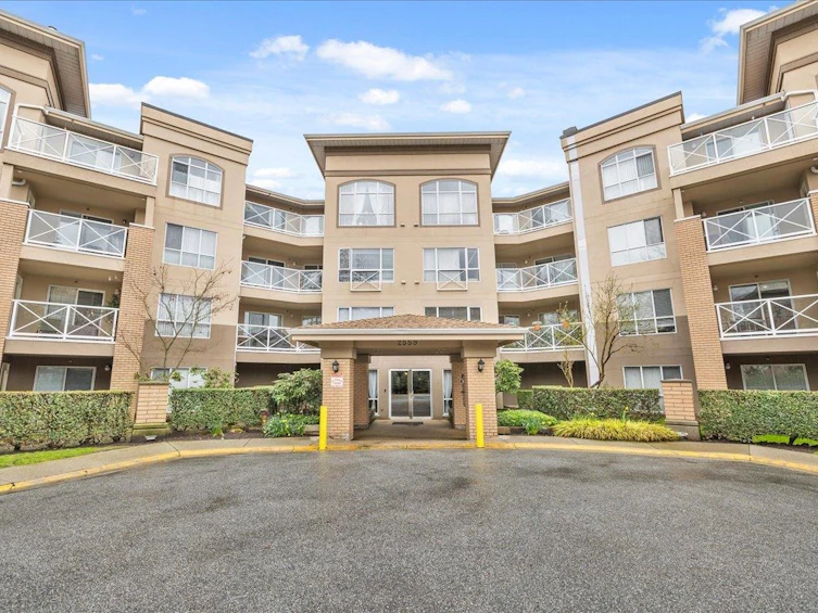 111-2559 Parkview Lane, Port Coquitlam, BC, V3C 6M1 - 3