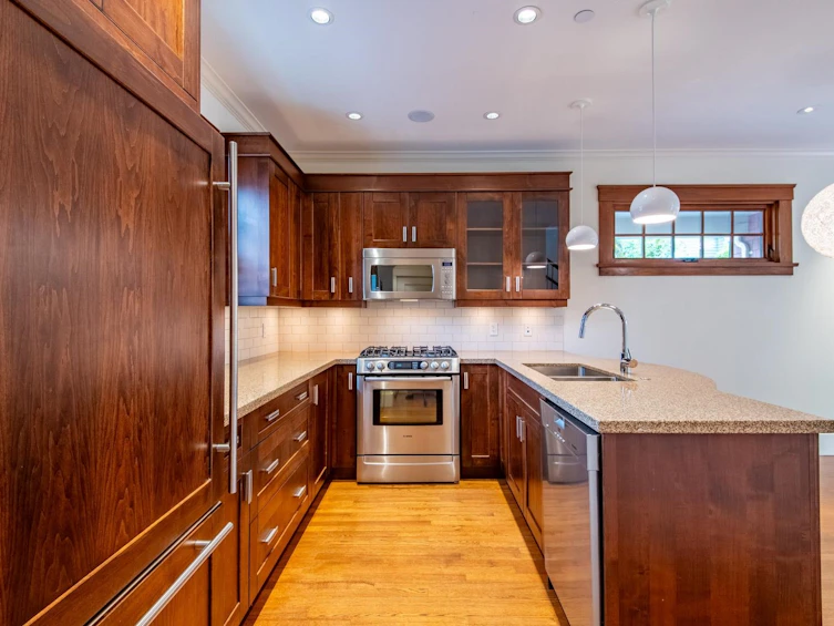 1929 W 15th Avenue, Vancouver, BC, V6J 2L2 - 10
