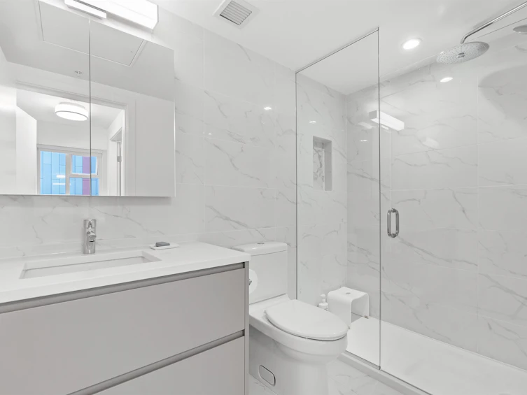502-8188 Fraser Street, Vancouver, BC, V5X 0J8 - 6