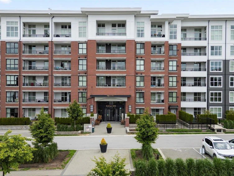 C614-8150 207 Street, Langley, BC, V2Y 4J4