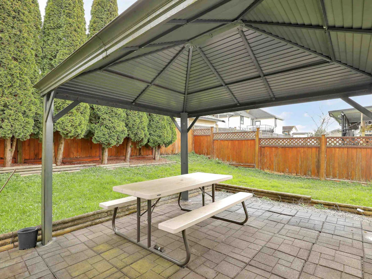 8874 143a Street, Surrey, BC, V3V 7P8 - 22