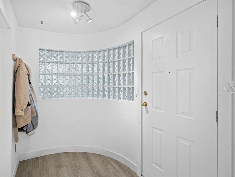 206-1465 Comox Street, Vancouver, BC, V6G 1N9 - 4
