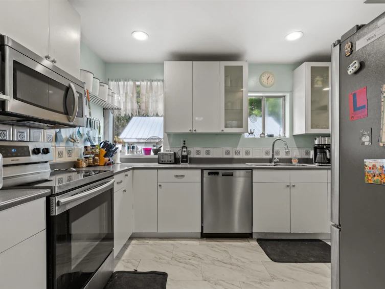 6828 144 Street, Surrey, BC, V3W 5R7 - 23