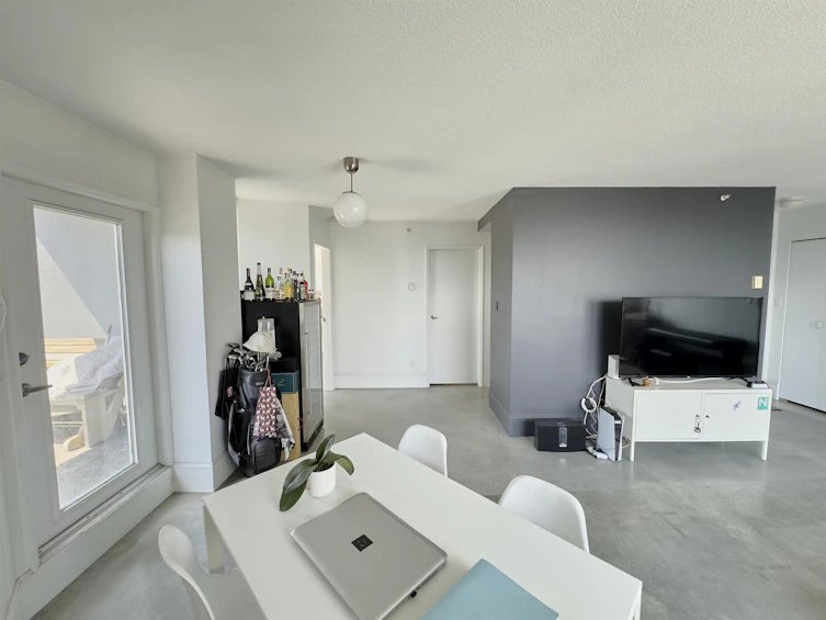 1801-811 Helmcken Street, Vancouver, BC, V6Z 1B1 - 2