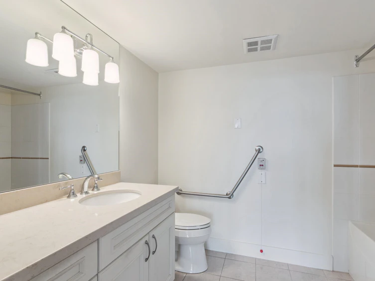 702-2799 Yew Street, Vancouver, BC, V6K 4W2 - 18
