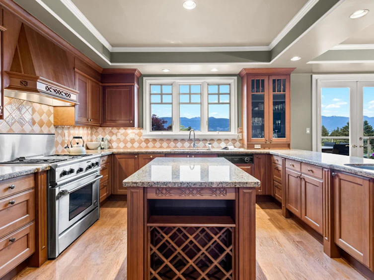 4535 W 1st Avenue, Vancouver, BC, V6R 1H7 - 11