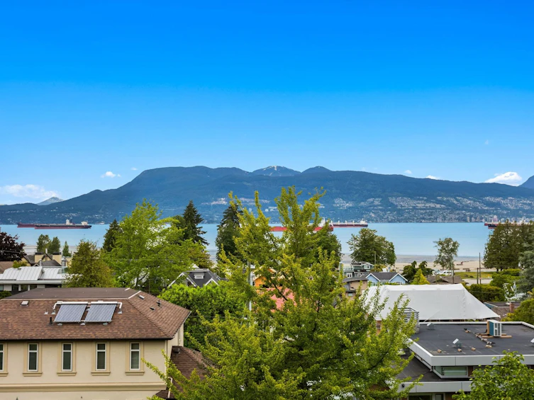 4535 W 1st Avenue, Vancouver, BC, V6R 1H7 - 18
