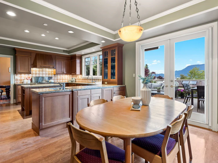 4535 W 1st Avenue, Vancouver, BC, V6R 1H7 - 13