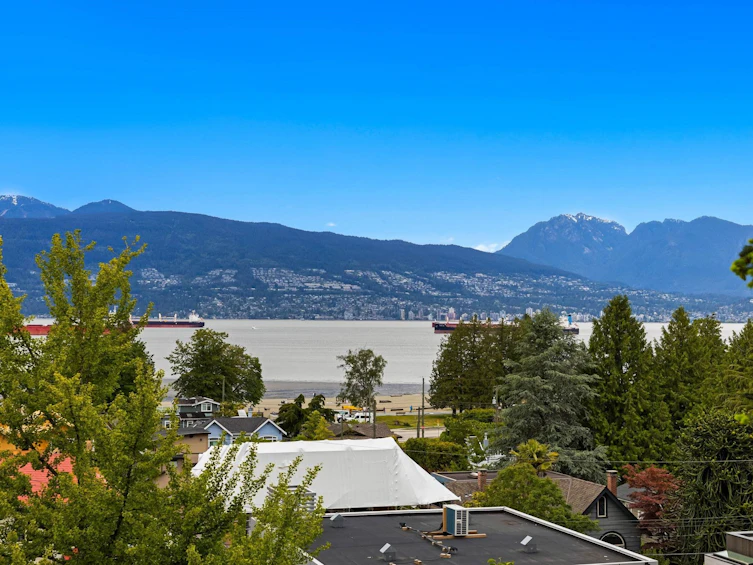 4535 W 1st Avenue, Vancouver, BC, V6R 1H7 - 19