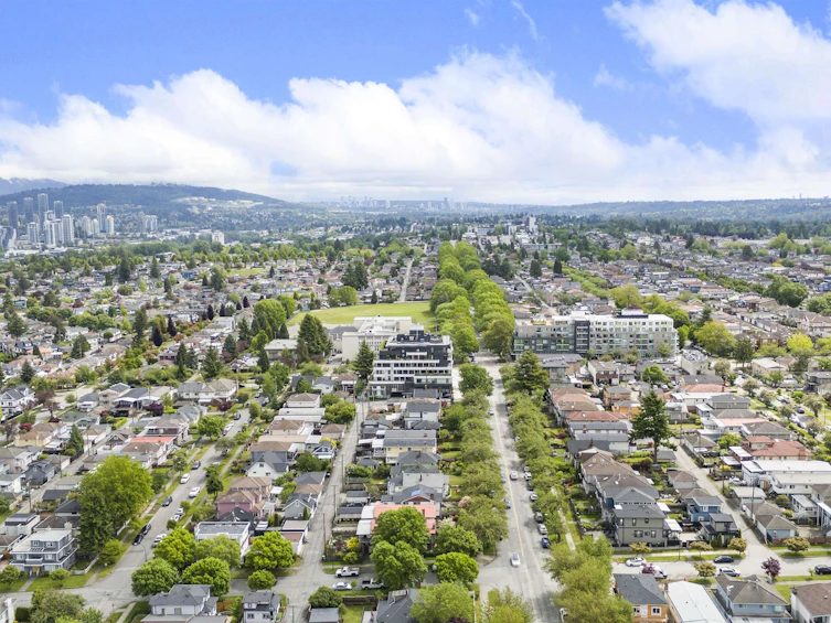 3097 E 22nd Avenue, Vancouver, BC, V5M 2Y5 - 32