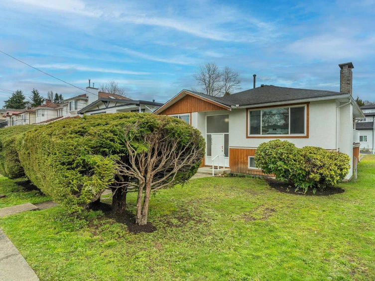 4754 Earles Street, Vancouver, BC, V5R 3R2 - 31