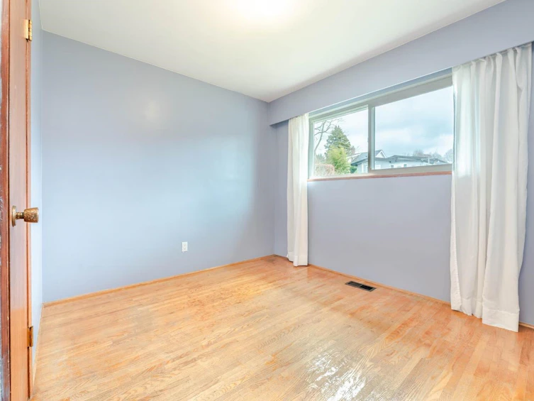 4754 Earles Street, Vancouver, BC, V5R 3R2 - 13