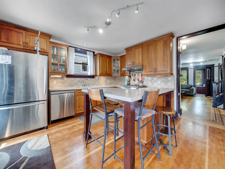 348 E 19th Avenue, Vancouver, BC, V5V 1J5 - 7