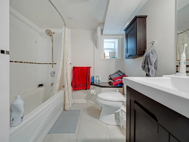 348 E 19th Avenue, Vancouver, BC, V5V 1J5 - 37