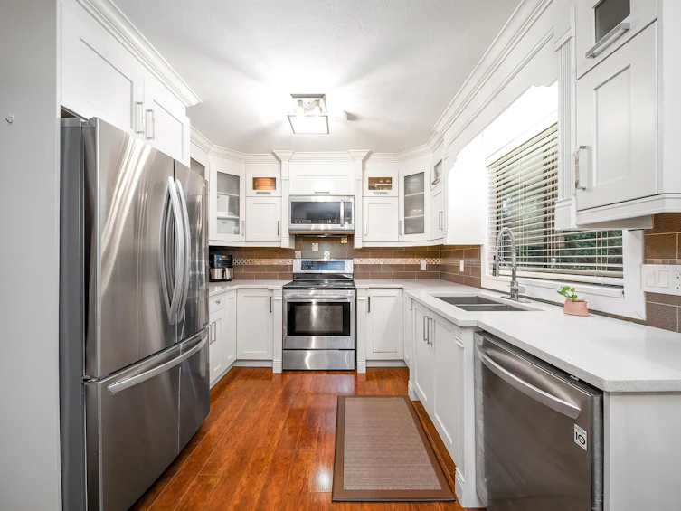 6061 Southpark Place, Surrey, BC, V3X 2C1 - 8