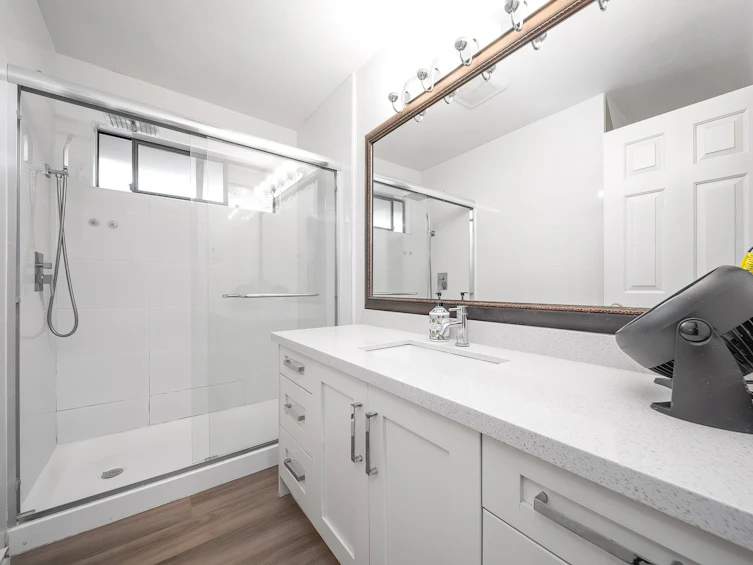 6061 Southpark Place, Surrey, BC, V3X 2C1 - 17