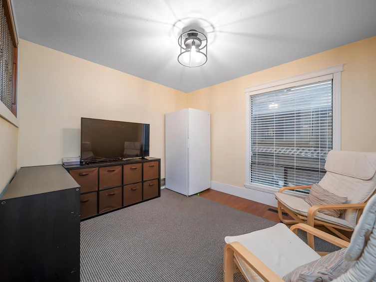 6061 Southpark Place, Surrey, BC, V3X 2C1 - 9