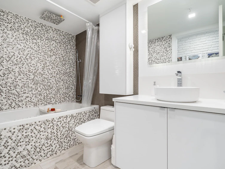 1806-235 Guildford Way, Port Moody, BC, V3H 5L8 - 22