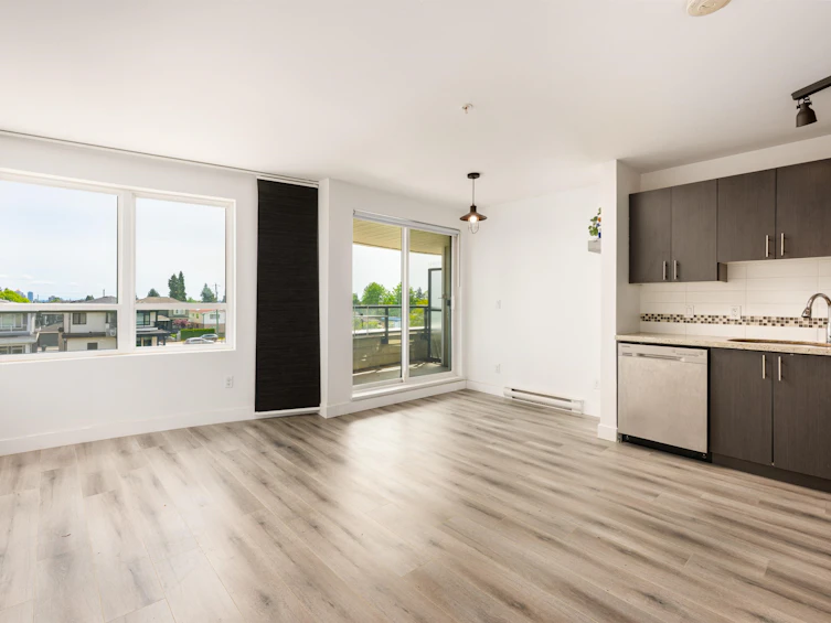 302-7738 Edmonds Street, Burnaby, BC, V3N 1B8 - 7