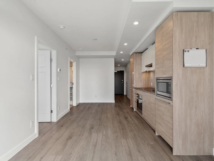 1112-13615 Fraser Highway, Surrey, BC, V3T 0P7 - 6