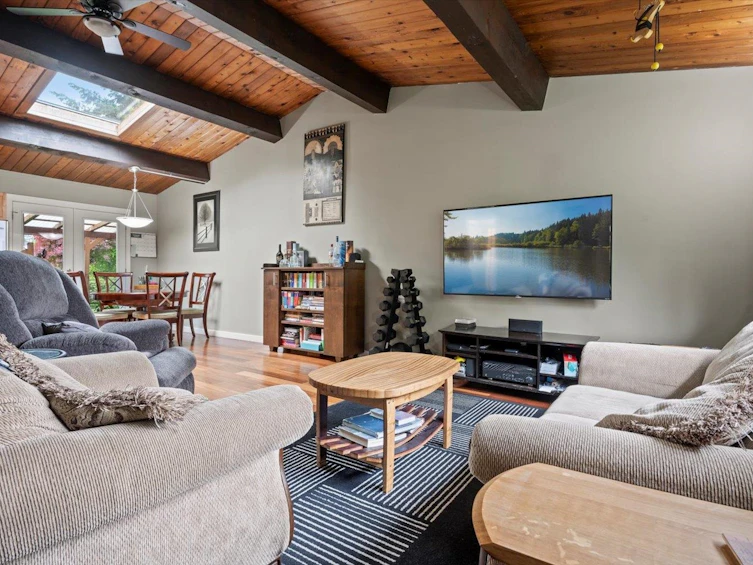 460 Emerald Avenue, Harrison Hot Springs, BC, V0M 1K0 - 5