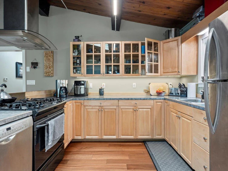 460 Emerald Avenue, Harrison Hot Springs, BC, V0M 1K0 - 11