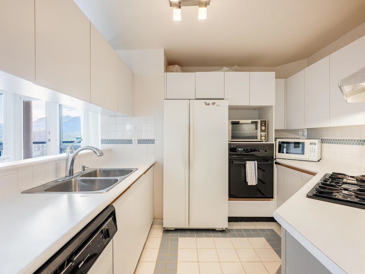 2002-1415 W Georgia Street, Vancouver, BC, V6G 3C8 - 12