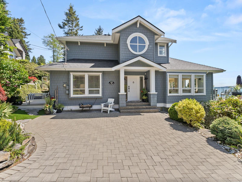 1302 132b Street, Surrey BC V4A 4C3