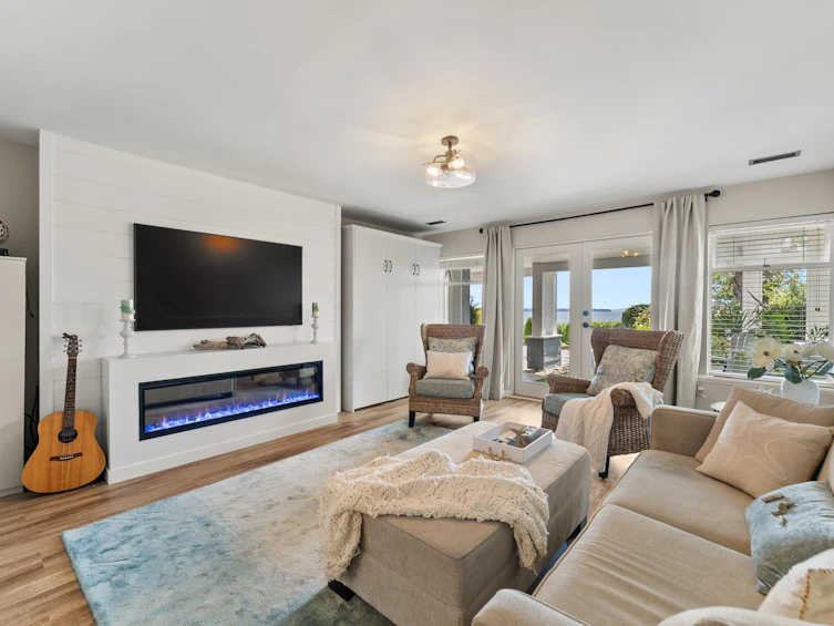 1302 132b Street, Surrey, BC, V4A 4C3 - 32