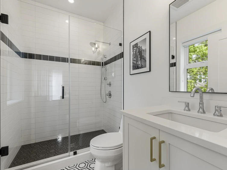 2224 E 10th Avenue, Vancouver, BC, V5N 1Y2 - 22