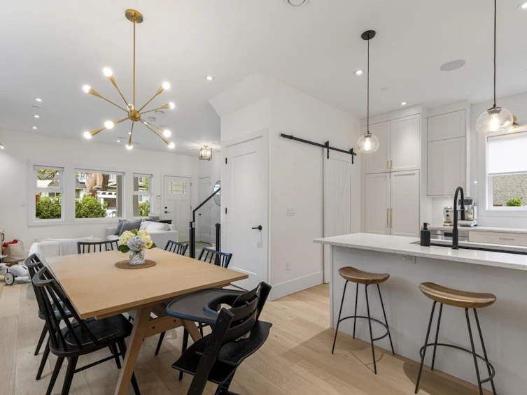 2224 E 10th Avenue, Vancouver, BC, V5N 1Y2 - 14