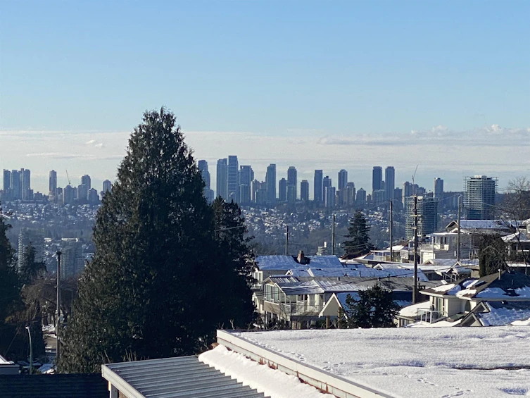 190 N Ellesmere Avenue, Burnaby, BC, V5B 1J8 - 33