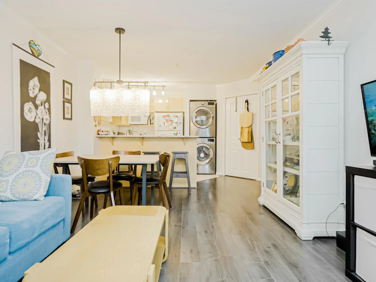 303-4989 Duchess Street, Vancouver, BC, V5R 6E5 - 5