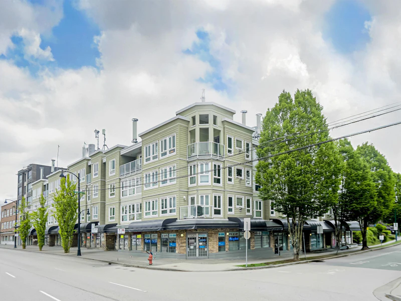 303 - 4989 Duchess Street, Vancouver BC V5R 6E5