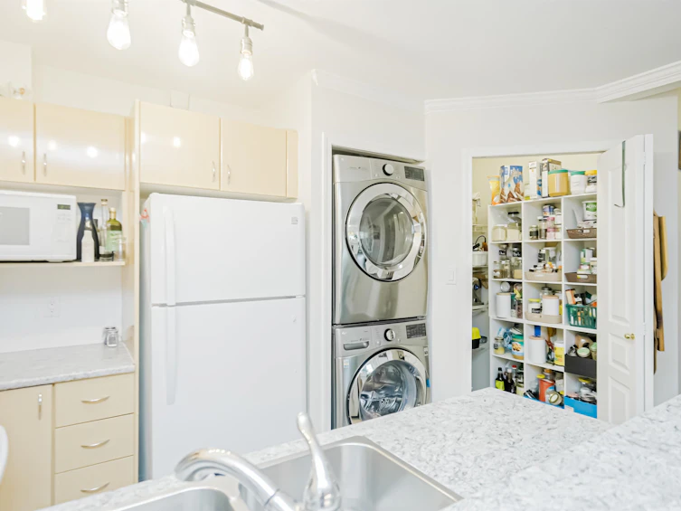 303-4989 Duchess Street, Vancouver, BC, V5R 6E5 - 12