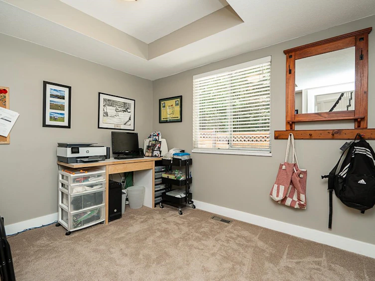 15657 93 Avenue, Surrey, BC, V4N 3B2 - 15