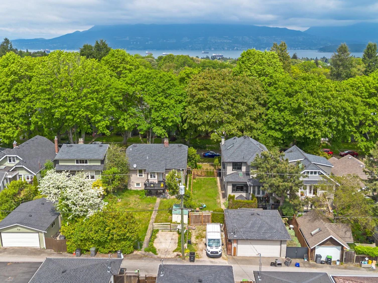 3562 W 22nd Avenue, Vancouver, BC, V6S 1J3 - 36