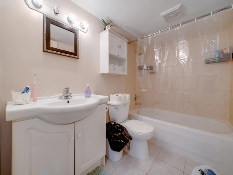 3578 W 22nd Avenue, Vancouver, BC, V6S 1J3 - 22