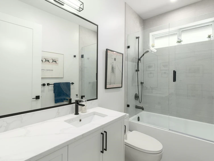 650 E 10th Avenue, Vancouver, BC, V5T 2A5 - 18