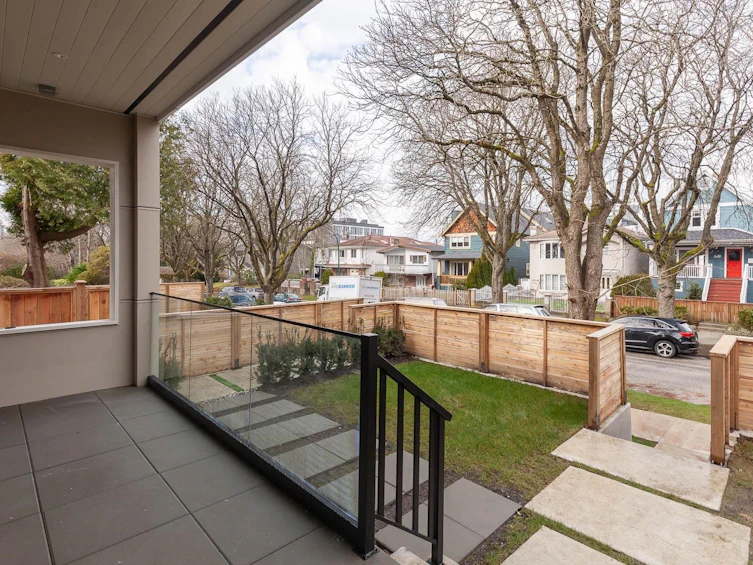 650 E 10th Avenue, Vancouver, BC, V5T 2A5 - 27