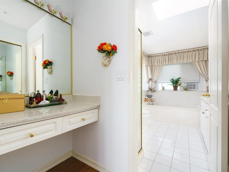 1033 E 39th Avenue, Vancouver, BC, V5W 1K9 - 19