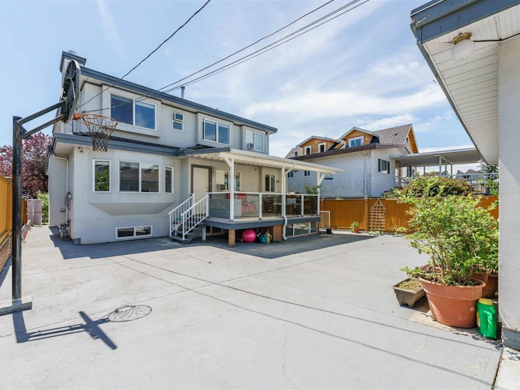 1033 E 39th Avenue, Vancouver, BC, V5W 1K9 - 14