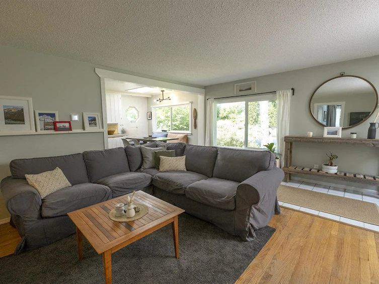 649 Dougall Road, Gibsons, BC, V0N 1V8 - 3